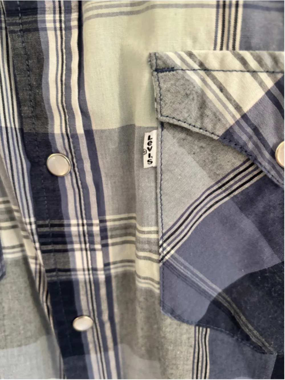Men's Levi's Casual Button Down Shirt Size M Blue White Plaid